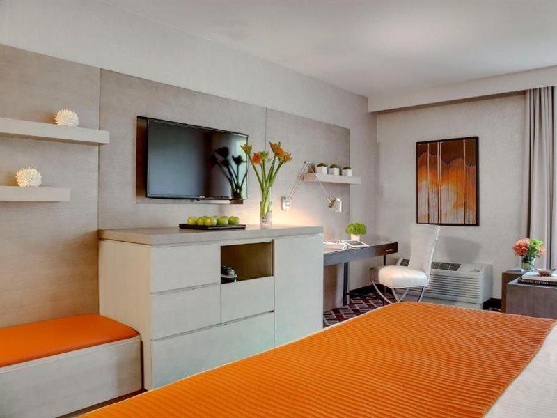 The Watershed Norwalk Otel Dış mekan fotoğraf