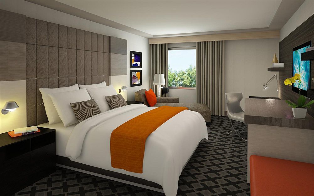 The Watershed Norwalk Otel Dış mekan fotoğraf